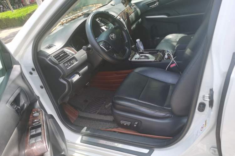 Used Toyota Camry 2015 2.0G Premier Edition Left Front Seat