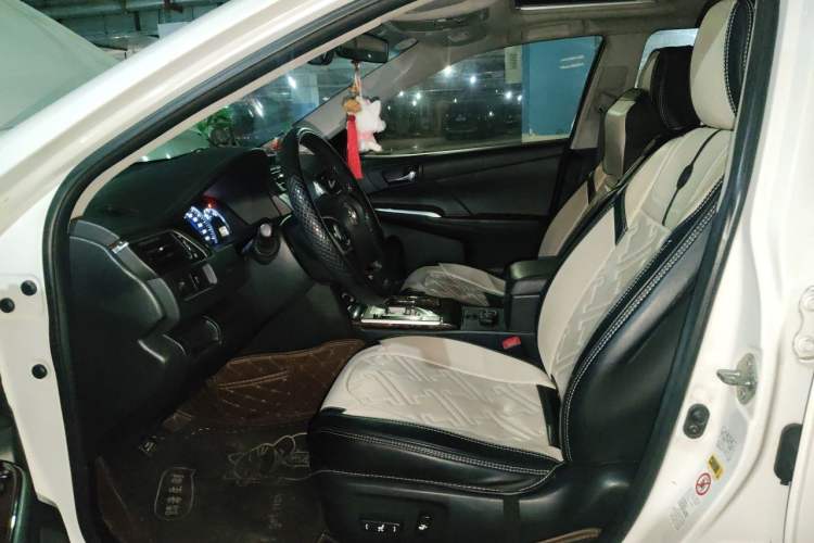 Used Toyota Camry 2015 2.0G Premier Edition Left Front Seat