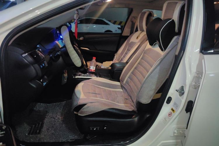 Used Toyota Camry 2015 2.0G Premier Edition Left Front Seat