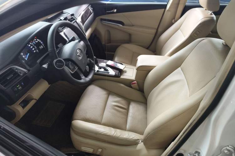 Used Toyota Camry 2015 2.0G Premier Edition Left Front Seat