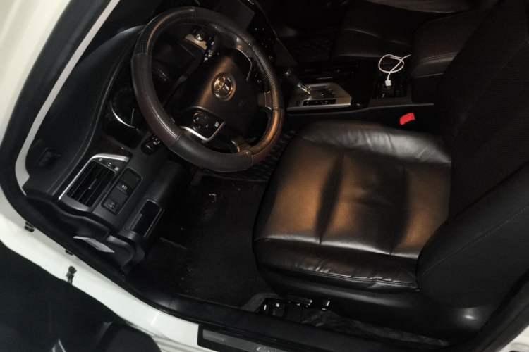 Used Toyota Camry 2015 2.0G Premier Edition Left Front Seat