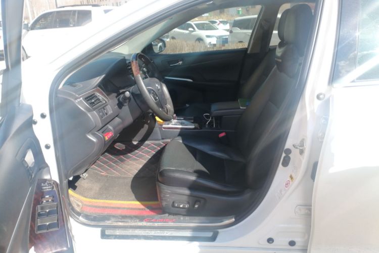 Used Toyota Camry 2015 2.0G Premier Edition Left Front Seat