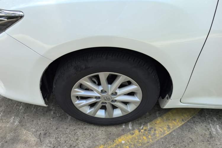 Used Toyota Camry 2015 2.0G Premier Edition Left Front Wheel Hub