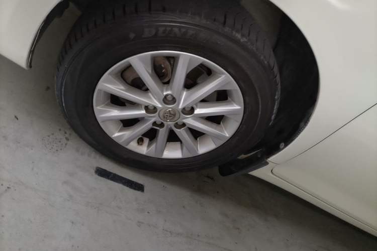 Used Toyota Camry 2015 2.0G Premier Edition Left Front Wheel Hub