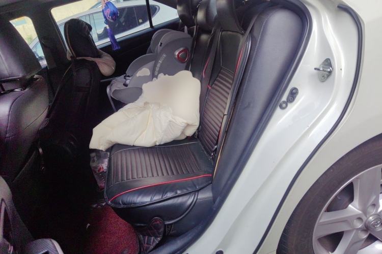 Used Toyota Camry 2015 Junrui 2.0S Activa Edition Left Rear Seat