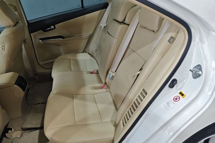 Used Toyota Camry 2015 Dual-Engine 2.5 HG Luxury Navigation Edition Left Rear Seat