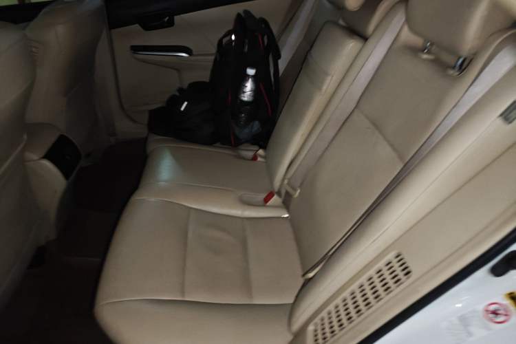 Used Toyota Camry 2015 Dual-Engine 2.5 HG Luxury Navigation Edition Left Rear Seat