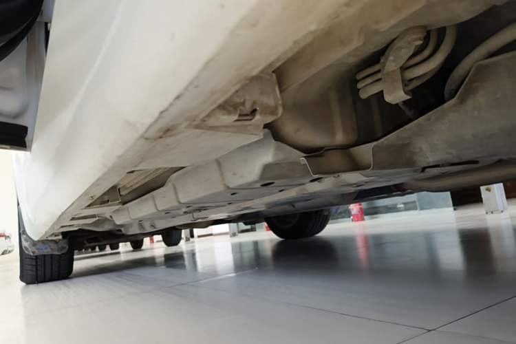 Used Toyota Camry 2015 2.5G Luxury Navigation Edition Left Side Sill