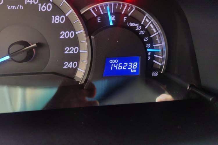 Used Toyota Camry 2015 Junrui 2.0S Activa Edition Odometer Close Up