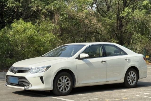 Used Toyota Camry 2015 2.0G Premier Edition