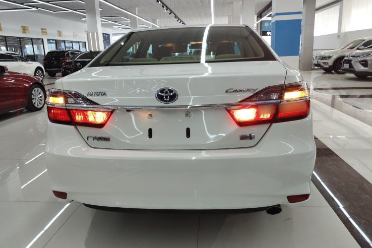 Used Toyota Camry 2015 Dual-Engine 2.5 HG Luxury Navigation Edition Rear