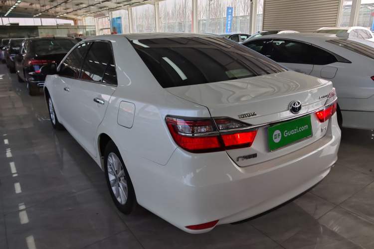 Used Toyota Camry 2015 Dual-Engine 2.5 HG Luxury Navigation Edition Rear Left 45 Deg