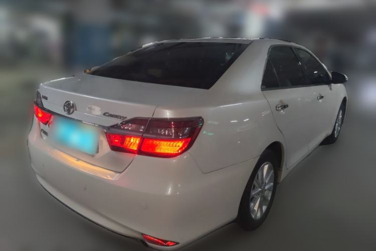 Used Toyota Camry 2015 2.0G Premier Edition Rear Right 45 Deg