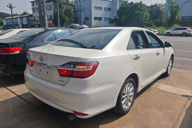 Used Toyota Camry 2015 2.0G Premier Edition Rear Right 45 Deg