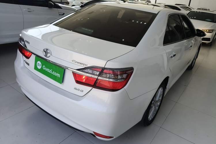 Used Toyota Camry 2015 2.5G Luxury Navigation Edition Rear Right 45 Deg
