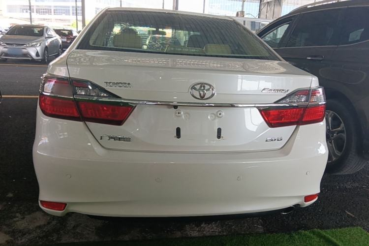 Used Toyota Camry 2015 2.0G Premier Edition Rear