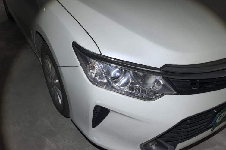 Used Toyota Camry 2015 2.0G Premier Edition Right Front Headlight
