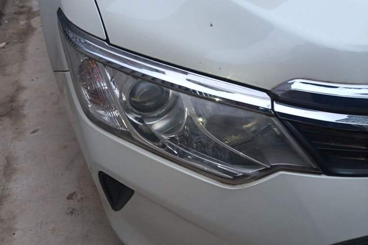 Used Toyota Camry 2015 2.0E Elite Edition Right Front Headlight