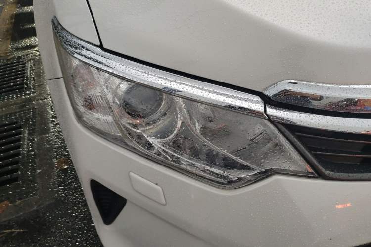 Used Toyota Camry 2015 Dual-Engine 2.5 HG Luxury Navigation Edition Right Front Headlight