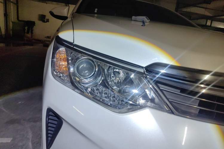 Used Toyota Camry 2015 2.0E Elite Edition Right Front Headlight