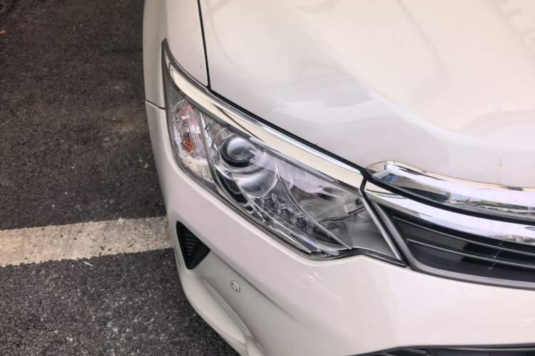 Used Toyota Camry 2015 2.0G Premier Edition Right Front Headlight
