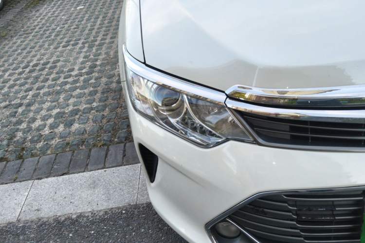 Used Toyota Camry 2015 2.0G Premier Edition Right Front Headlight