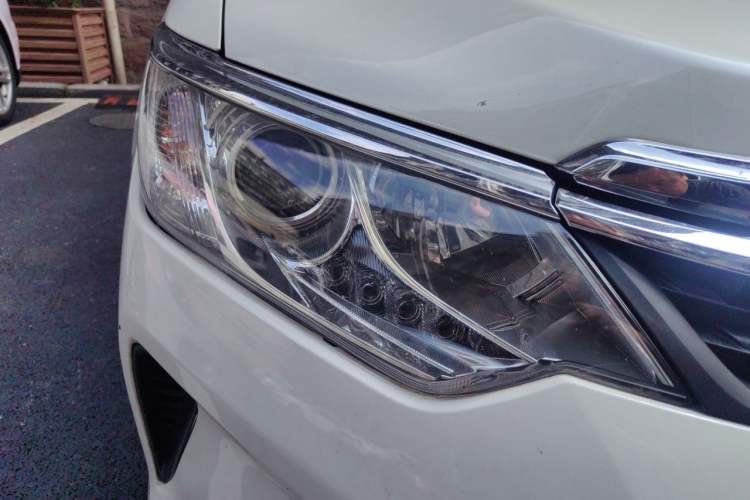 Used Toyota Camry 2015 Junrui 2.0S Activa Edition Right Front Headlight