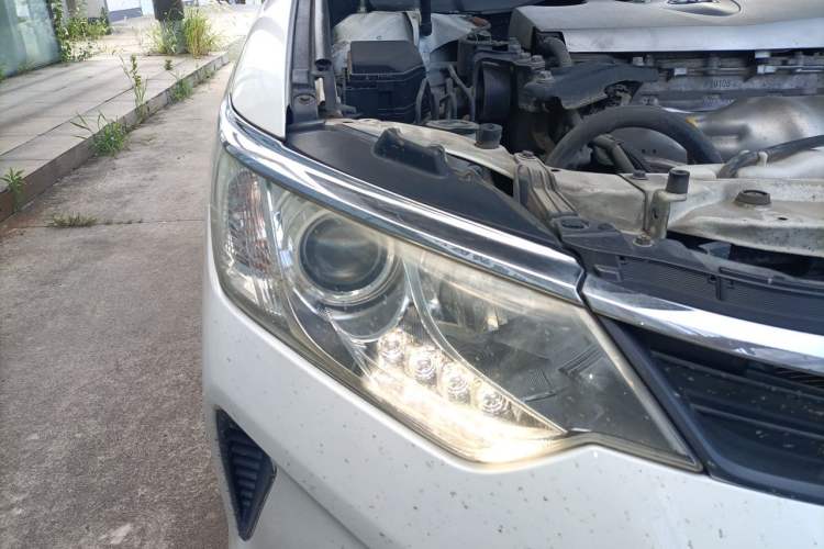 Used Toyota Camry 2015 2.0G Premier Edition Right Front Headlight