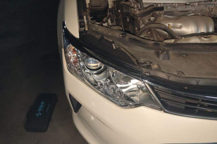Used Toyota Camry 2015 2.0G Premier Edition Right Front Headlight