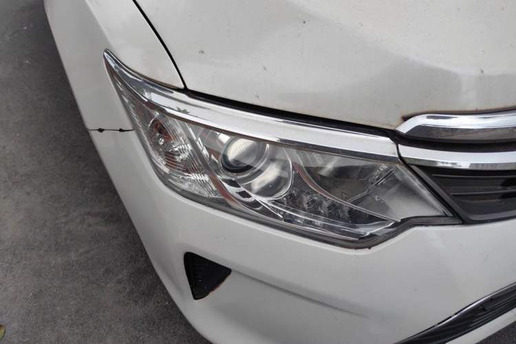 Used Toyota Camry 2015 2.0G Premier Edition Right Front Headlight