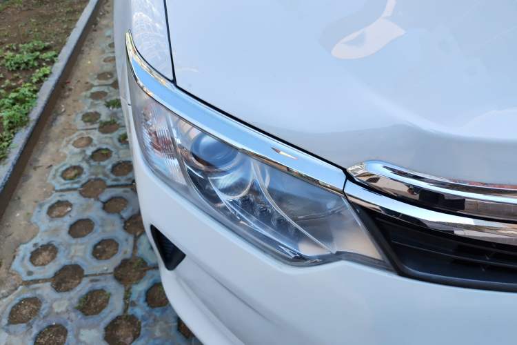 Used Toyota Camry 2015 2.0G Premier Edition Right Front Headlight