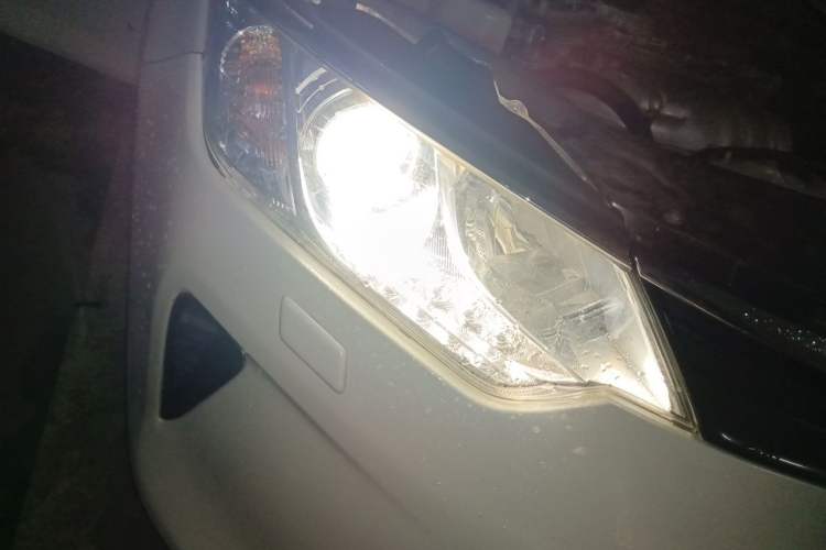 Used Toyota Camry 2015 Dual-Engine 2.5 HG Luxury Navigation Edition Right Front Headlight