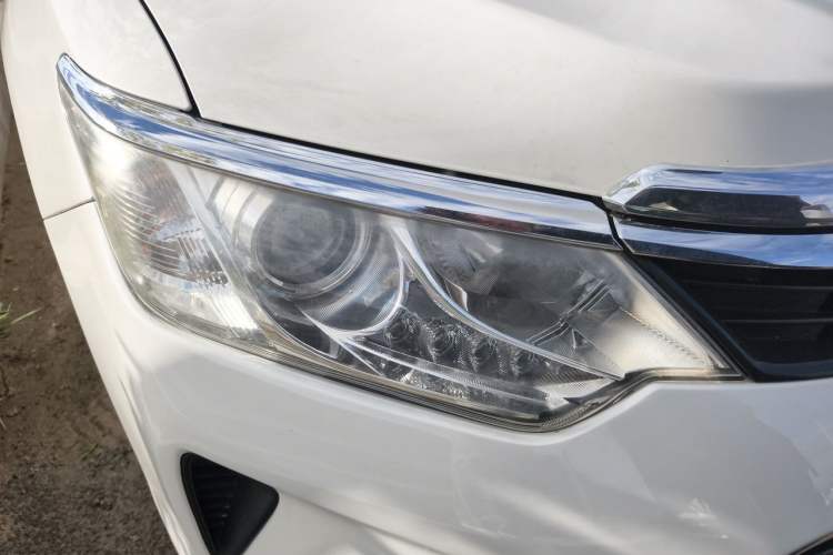 Used Toyota Camry 2015 2.0G Premier Edition Right Front Headlight