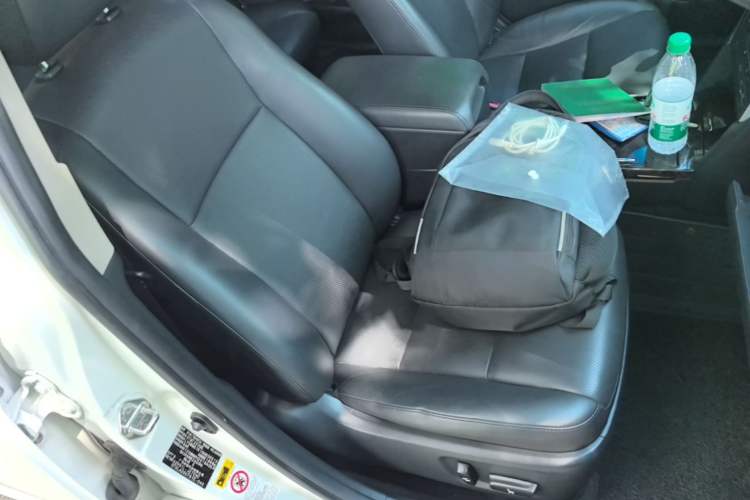 Used Toyota Camry 2015 2.0G Premier Edition Right Front Seat