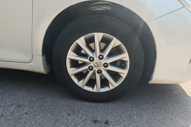 Used Toyota Camry 2015 2.0G Premier Edition Right Front Wheel Hub