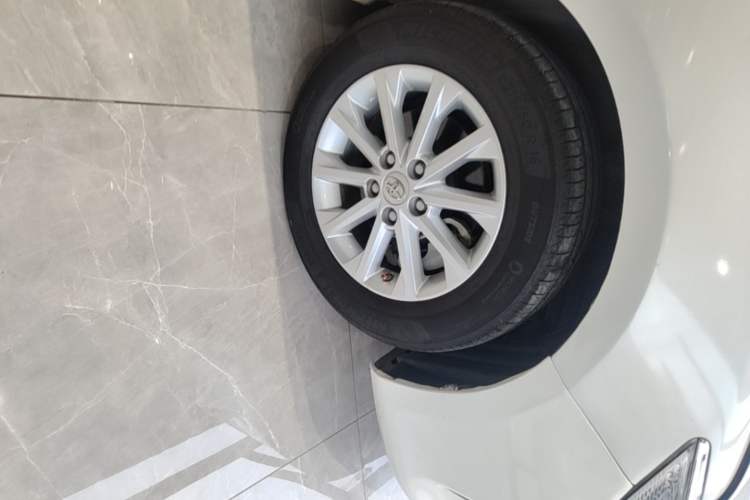 Used Toyota Camry 2015 2.0G Luxury Edition Right Front Wheel Hub