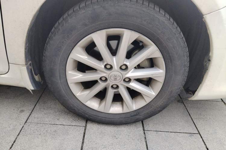 Used Toyota Camry 2015 2.0G Luxury Edition Right Front Wheel Hub