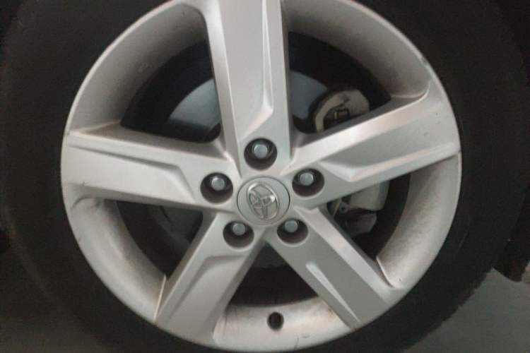 Used Toyota Camry 2015 Junrui 2.0S Activa Edition Right Front Wheel Hub