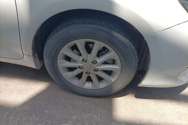 Used Toyota Camry 2015 2.0G Premier Edition Right Front Wheel Hub