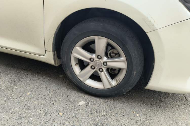Used Toyota Camry 2015 2.0G Premier Edition Right Front Wheel Hub