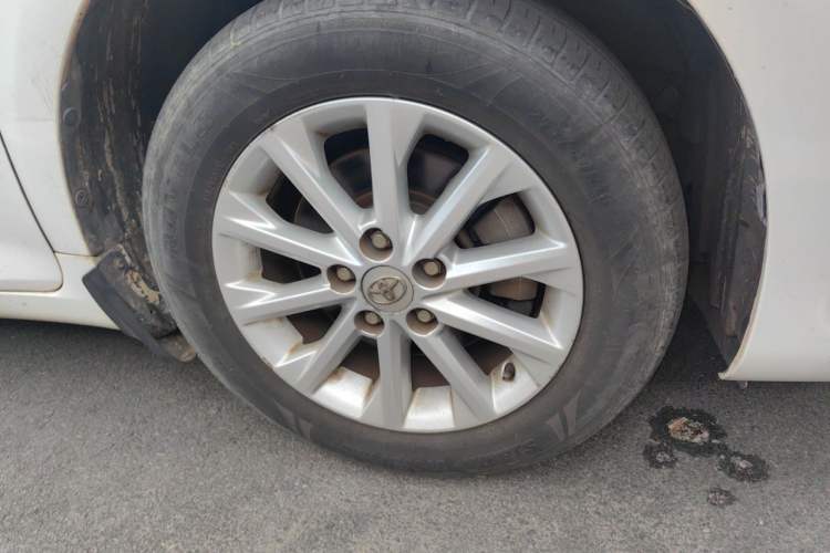 Used Toyota Camry 2015 2.0G Premier Edition Right Front Wheel Hub