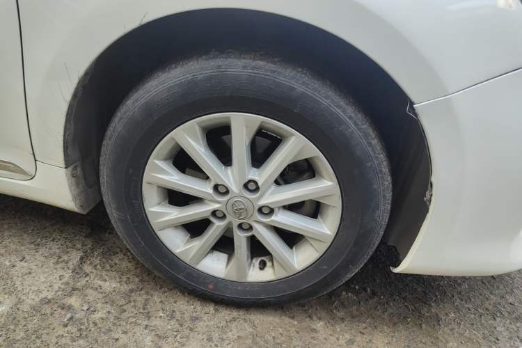 Used Toyota Camry 2015 2.0G Premier Edition Right Front Wheel Hub
