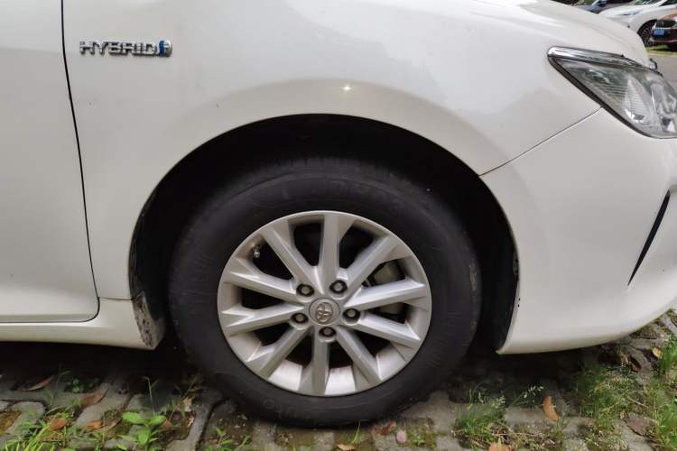 Used Toyota Camry 2015 Dual-Engine 2.5 HG Luxury Navigation Edition Right Front Wheel Hub