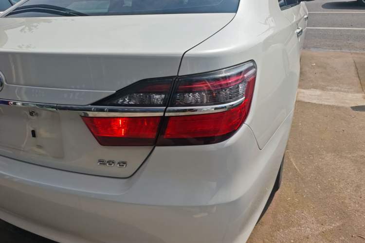 Used Toyota Camry 2015 2.0G Premier Edition Right Rear Taillight
