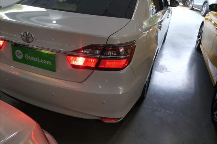 Used Toyota Camry 2015 2.0G Premier Edition Right Rear Taillight