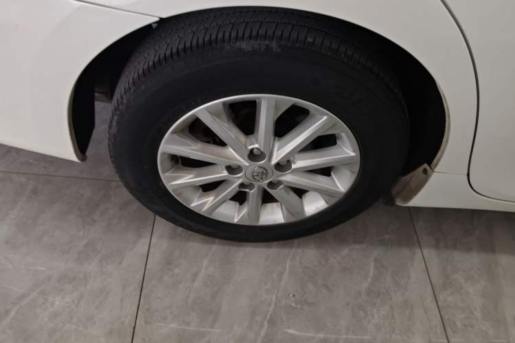 Used Toyota Camry 2015 Dual-Engine 2.5 HG Luxury Navigation Edition Right Rear Wheel Hub
