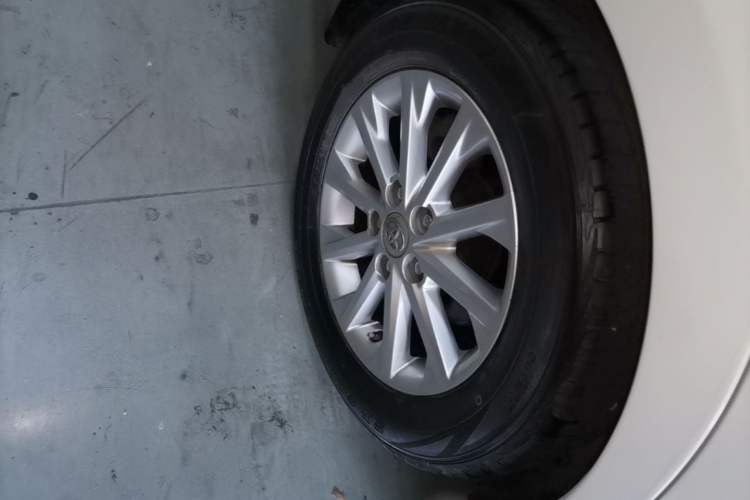 Used Toyota Camry 2015 2.0G Premier Edition Right Rear Wheel Hub