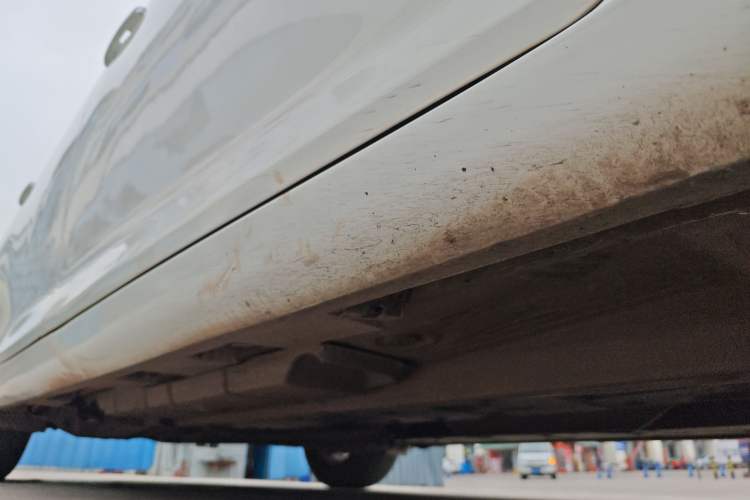 Used Toyota Camry 2015 2.0G Premier Edition Right Side Sill