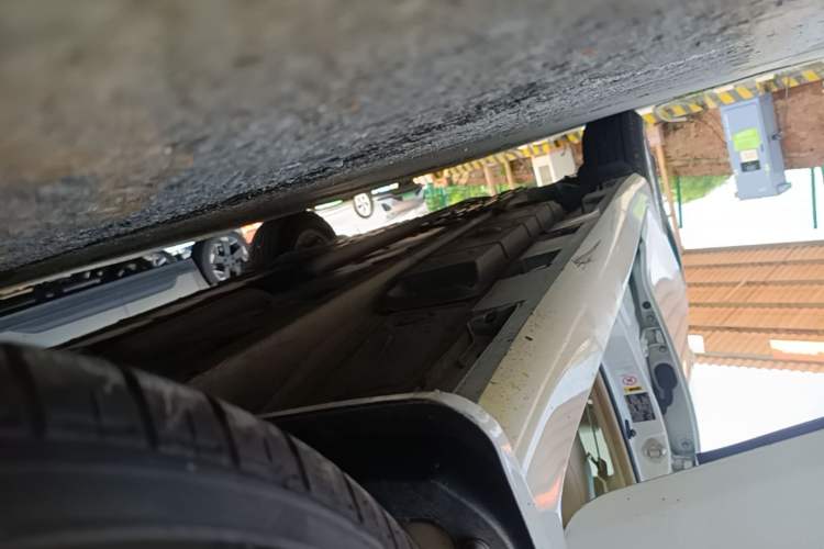 Used Toyota Camry 2015 2.0E Elite Edition Right Side Sill
