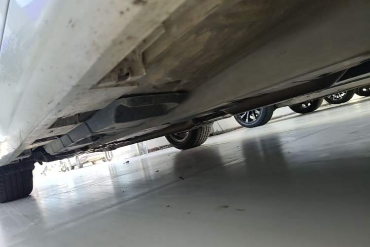 Used Toyota Camry 2015 2.5G Luxury Navigation Edition Right Side Sill